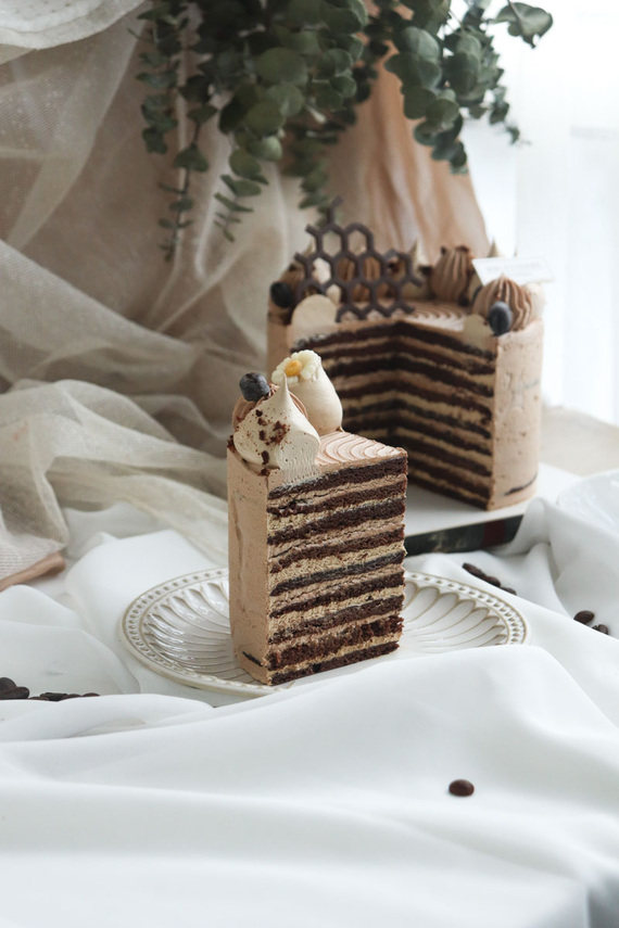 Mocha Medovik Cake