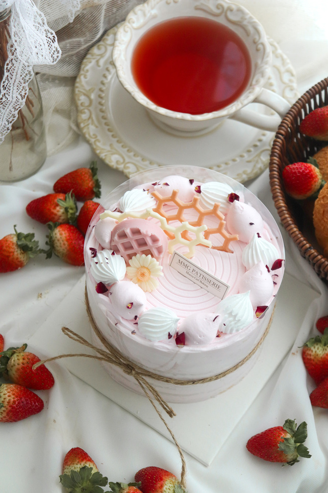 Strawberry Cream Cheese 8&Quot; Honey Layer Cake