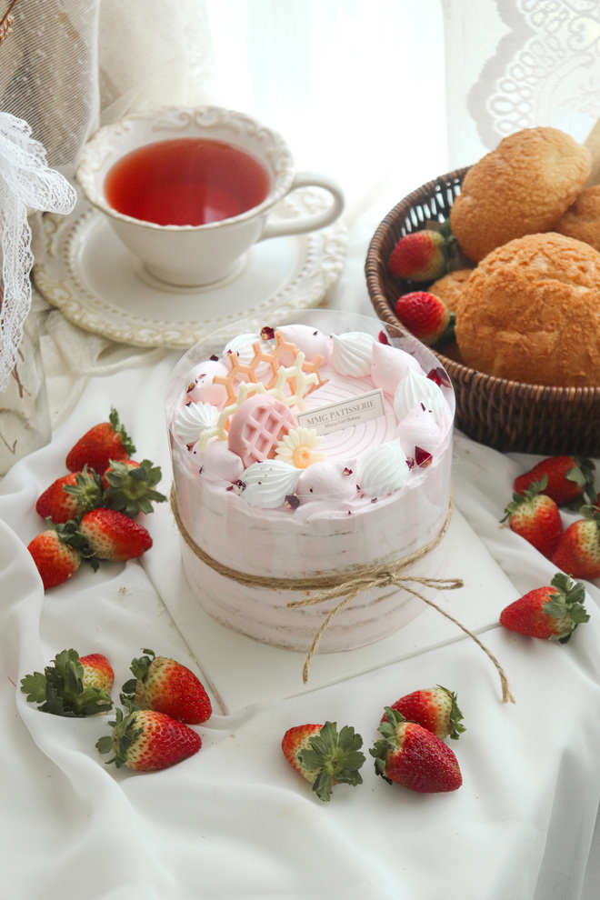 Strawberry Cream Cheese 6&Quot; Honey Layer Cake