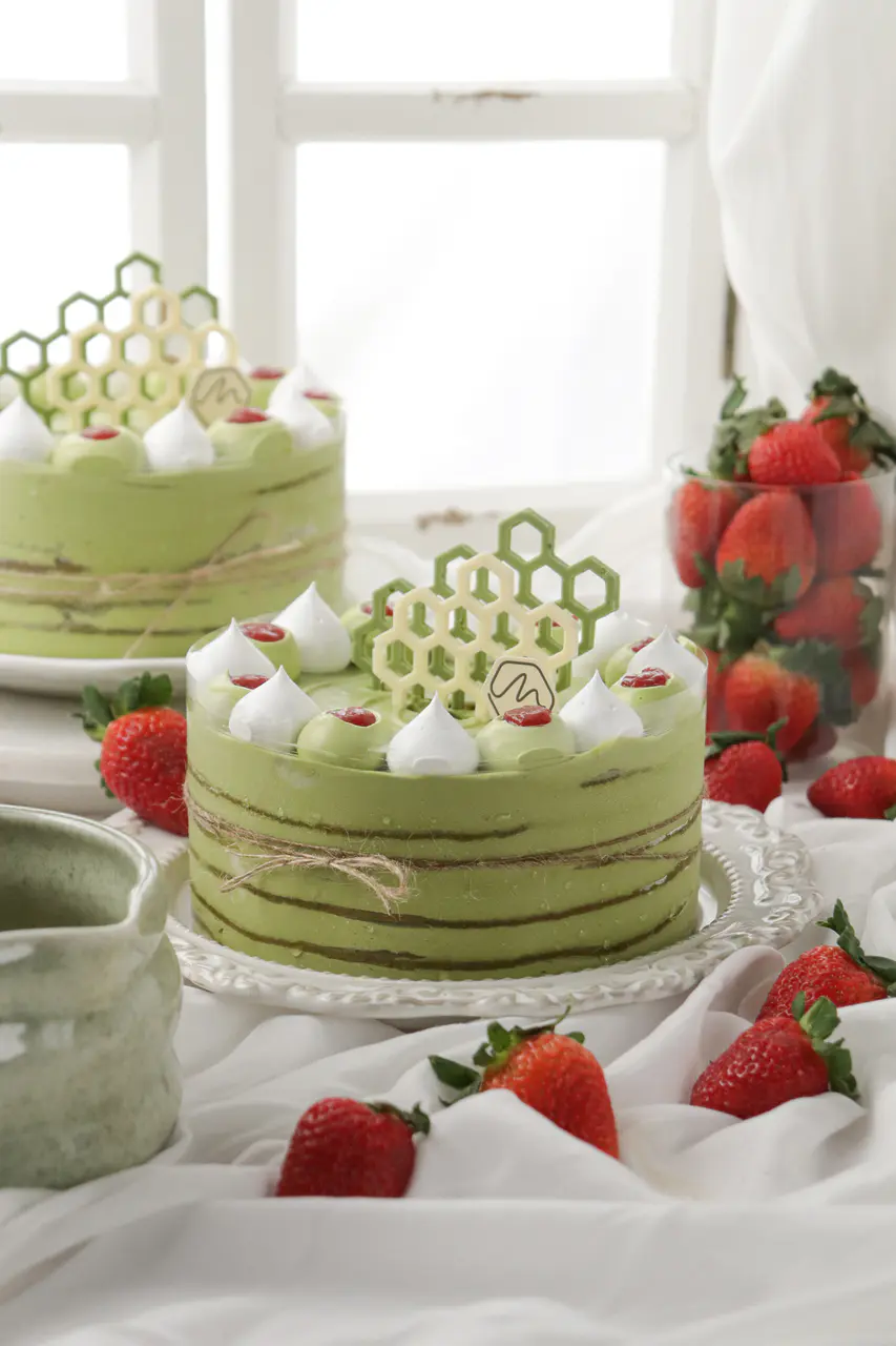 Matcha Strawberry Mochi - Image 2