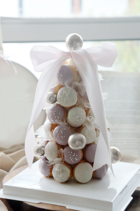 Choux Tower With Chocolate Coating